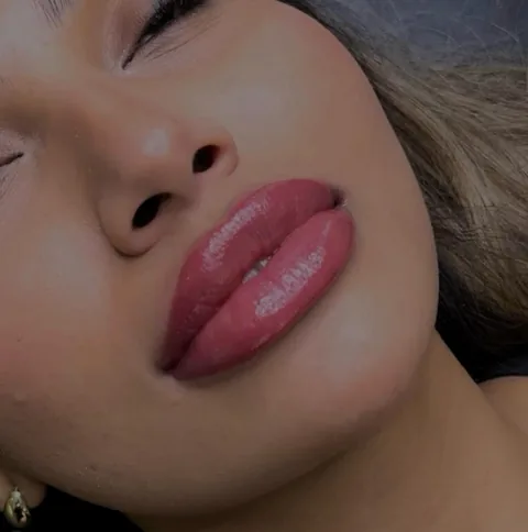Exemple de lip blush par Jade